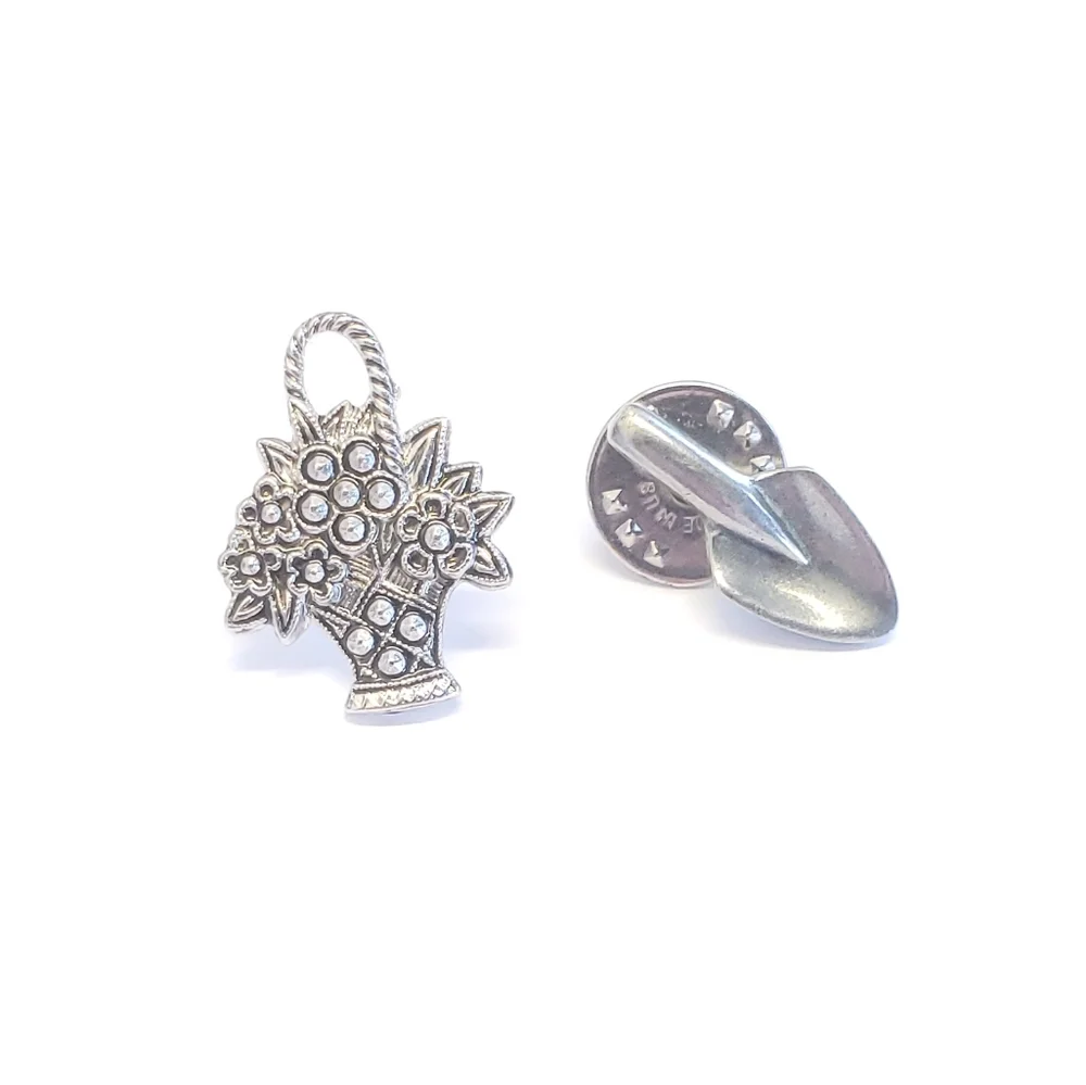 Avon silver danforth